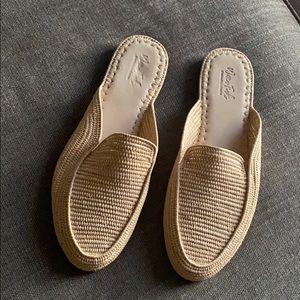 woven finds Shoes - Handmade woven slides size 9 woven finds Shoes - Handmade woven slides size 9